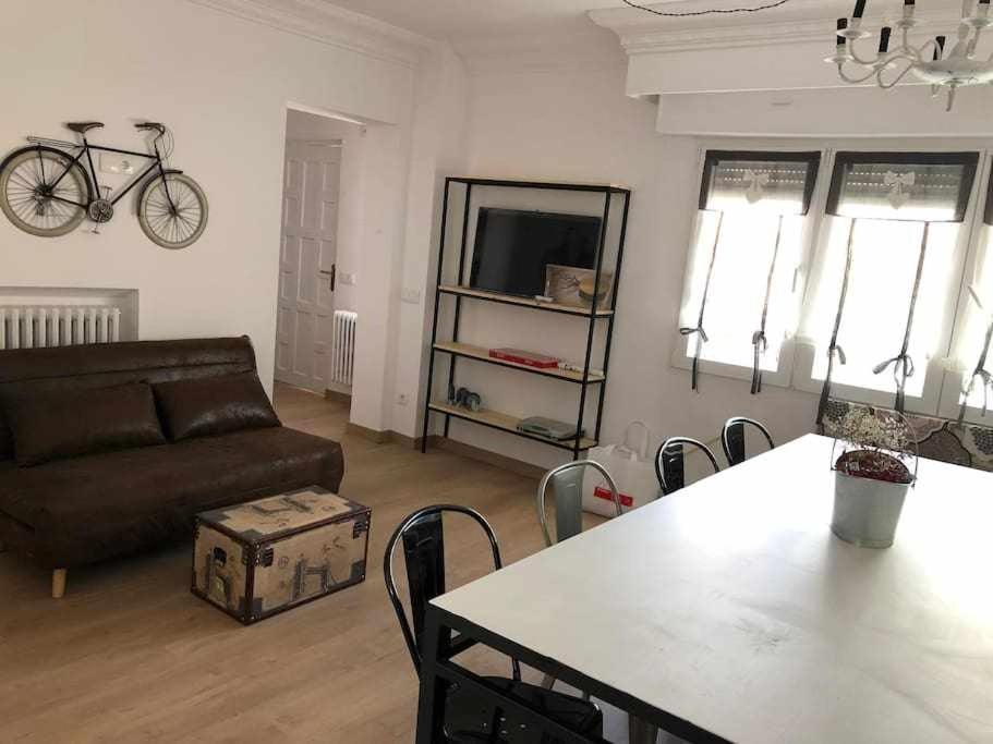Oak Palace Oakplacescom Леон Екстер'єр фото