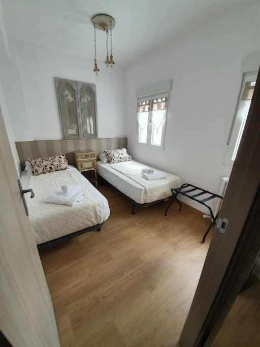Oak Palace Oakplacescom Леон Екстер'єр фото